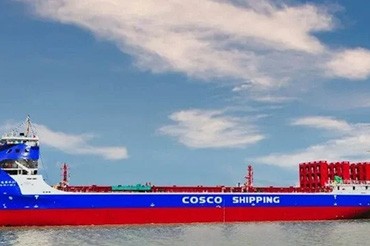 China Launches First 700 TEU Electric Containership for Yangtze Service